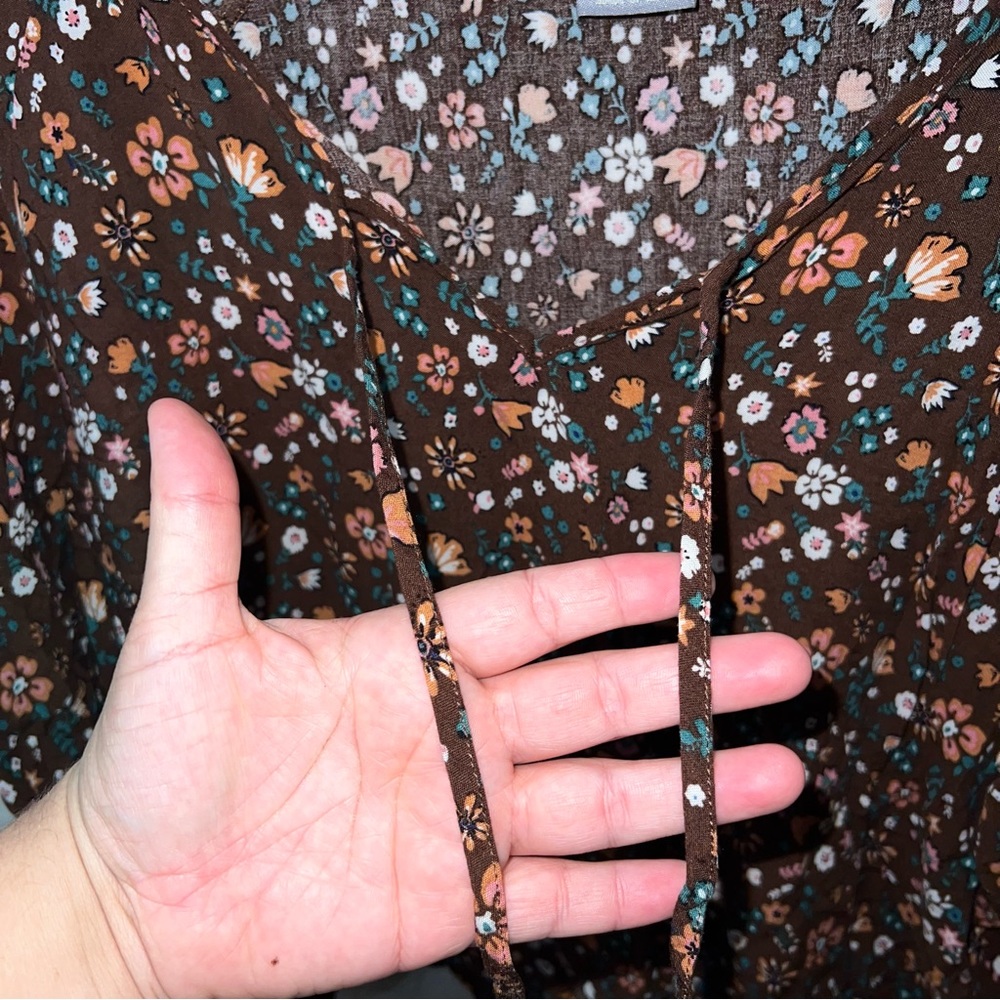 Lark and Grey Brown Floral Print Skirt and Top Set Size 2X. - Picture 4 of 11